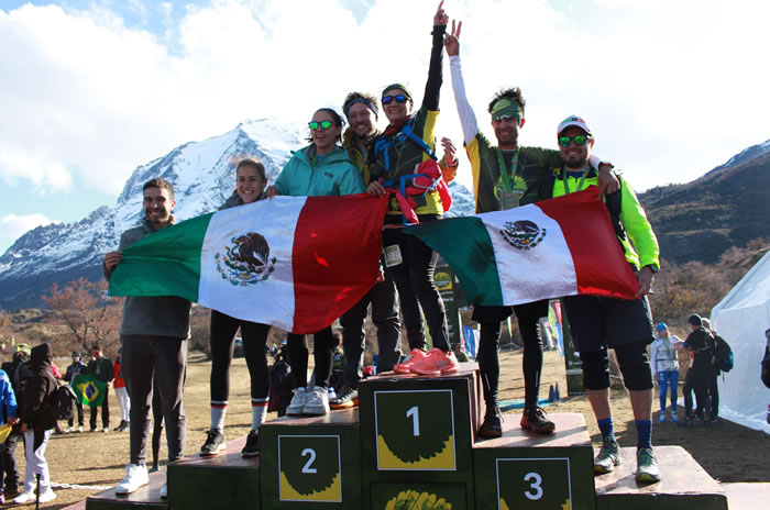 Mexicanos cumplen un sueño y logran podio en el aniversario de Patagonian International Marathon